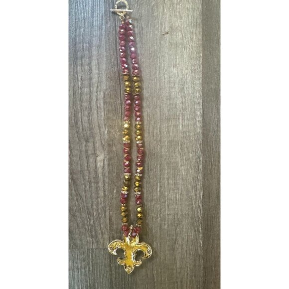 Handcrafted Red & Gold Beaded Fleur-De-Lis Necklace - Picture 3 of 3